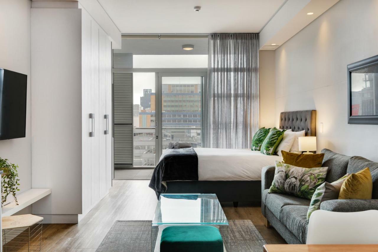 Backup-Power Eco Balcony Apartment Near Table Mountain ケープタウン エクステリア 写真