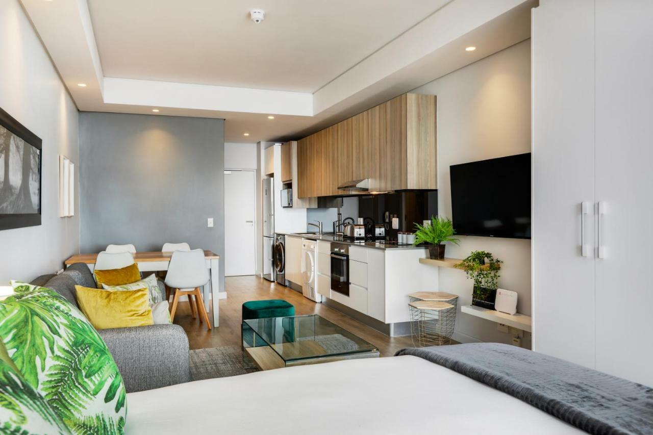 Backup-Power Eco Balcony Apartment Near Table Mountain ケープタウン エクステリア 写真