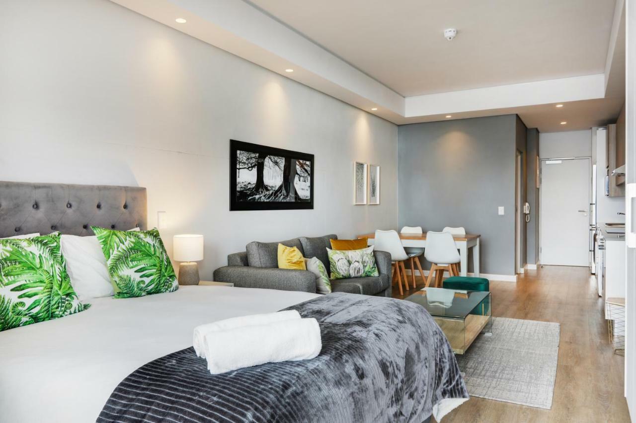Backup-Power Eco Balcony Apartment Near Table Mountain ケープタウン エクステリア 写真