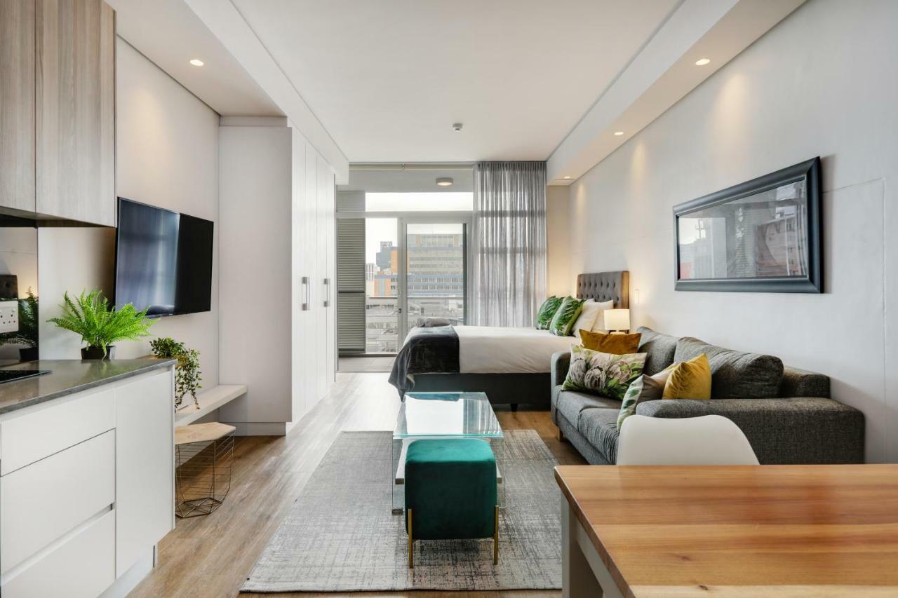 Backup-Power Eco Balcony Apartment Near Table Mountain ケープタウン エクステリア 写真