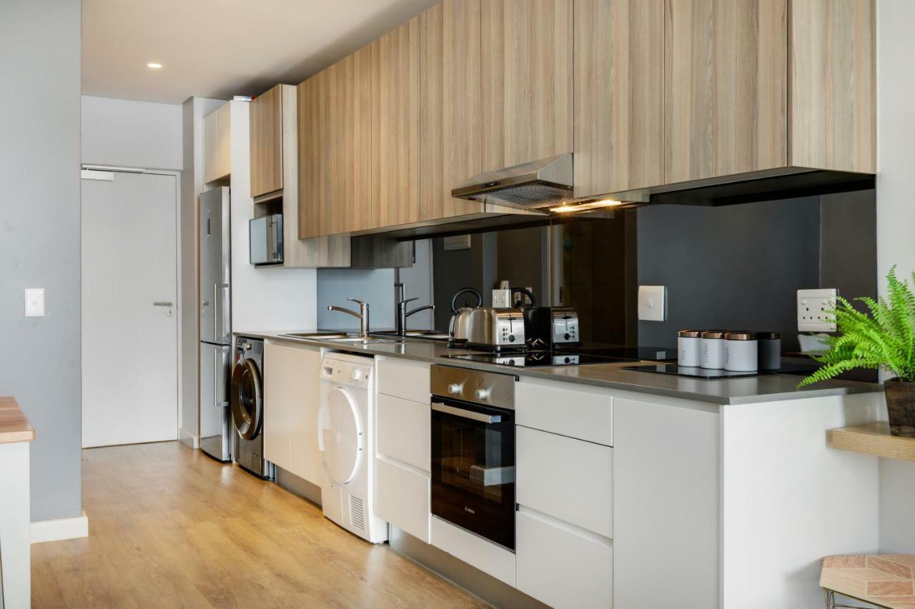 Backup-Power Eco Balcony Apartment Near Table Mountain ケープタウン エクステリア 写真